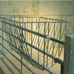 Hay rack corner traditional stubbs steel